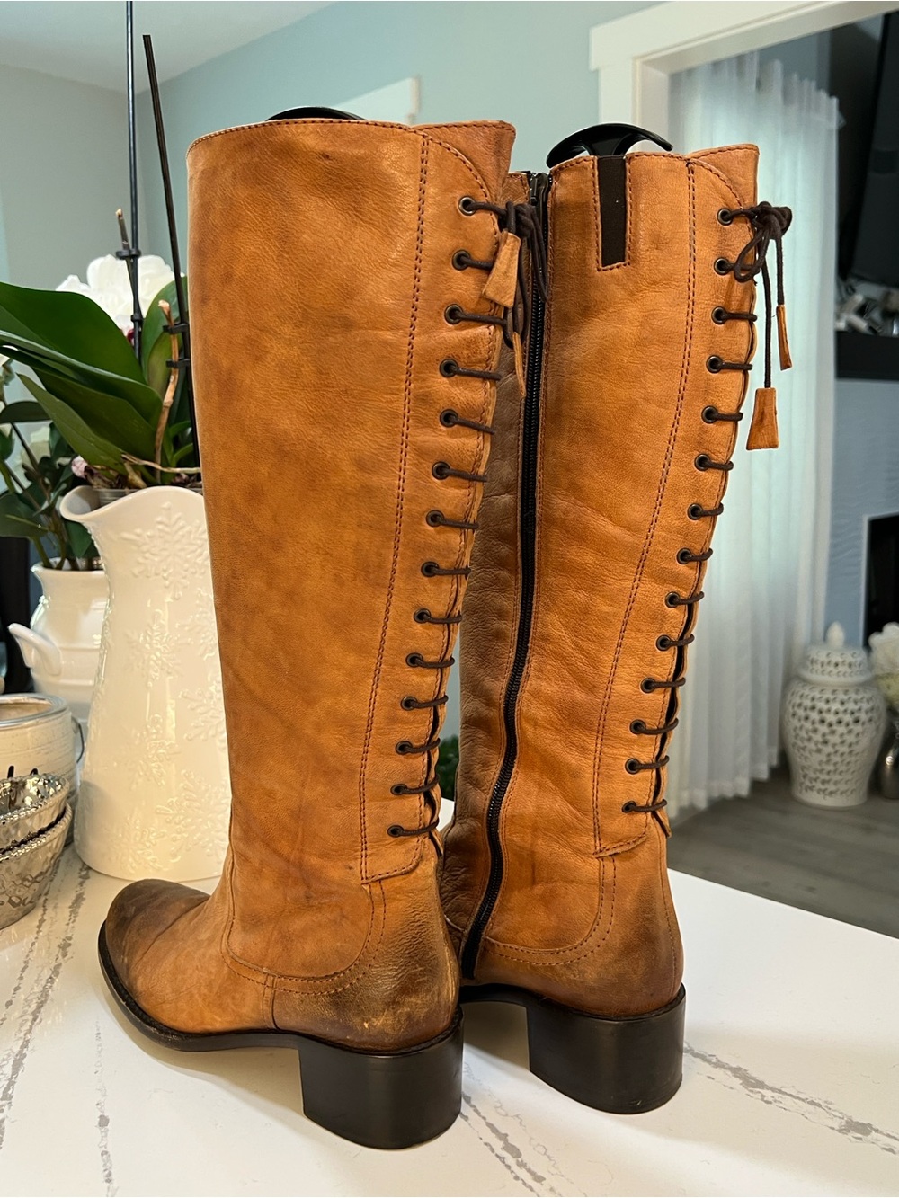 Donald J. Pliner Western Couture Collection Tan Made in Italy Leather Boots W10